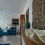 Villa Mediterraneo Santa Cruz (Madeira)